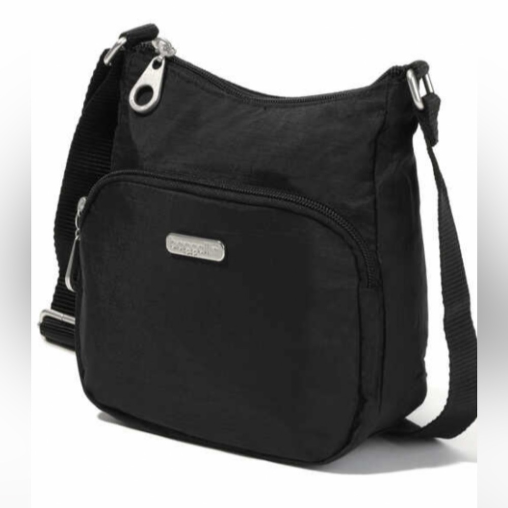BRAND NEW Baggalini Joey Bagg